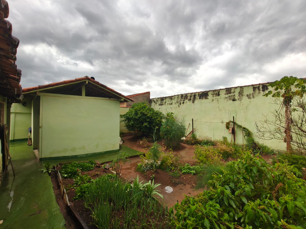 área dos fundos